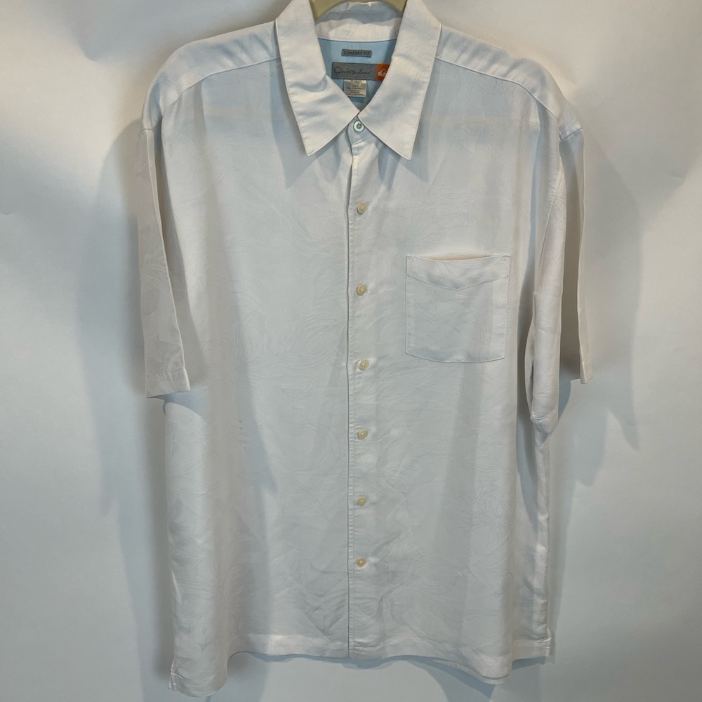 Quicksilver White Comfort Fit Short Sl Button Front Shirt